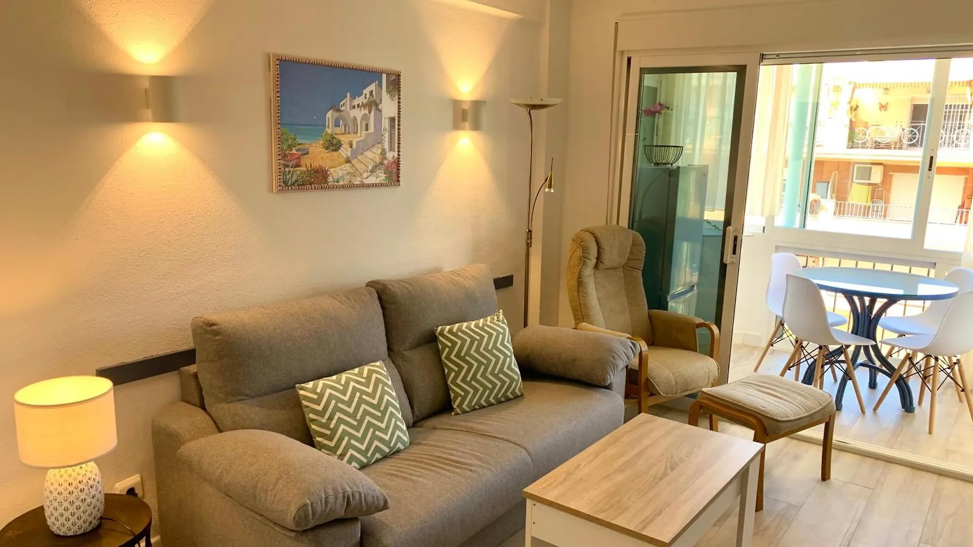Apartamento Veronica By Solymar Holiday Apartment Torre Del Mar Spain
